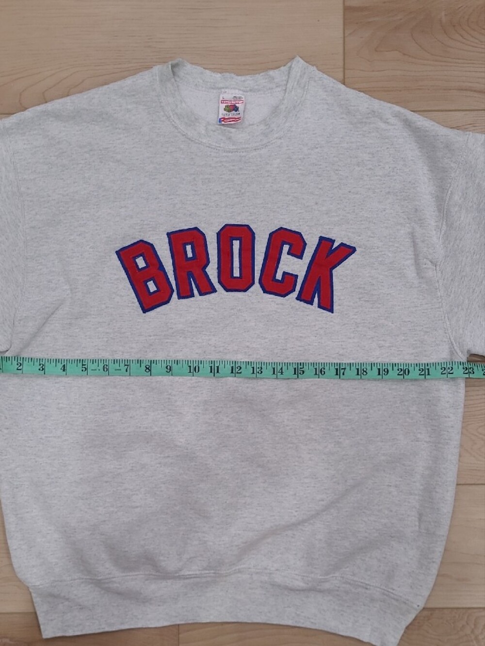 Vintage 1990s Brock University Collegiate Crewneck Sweatshirt Made In The USA - Picture 9 of 10